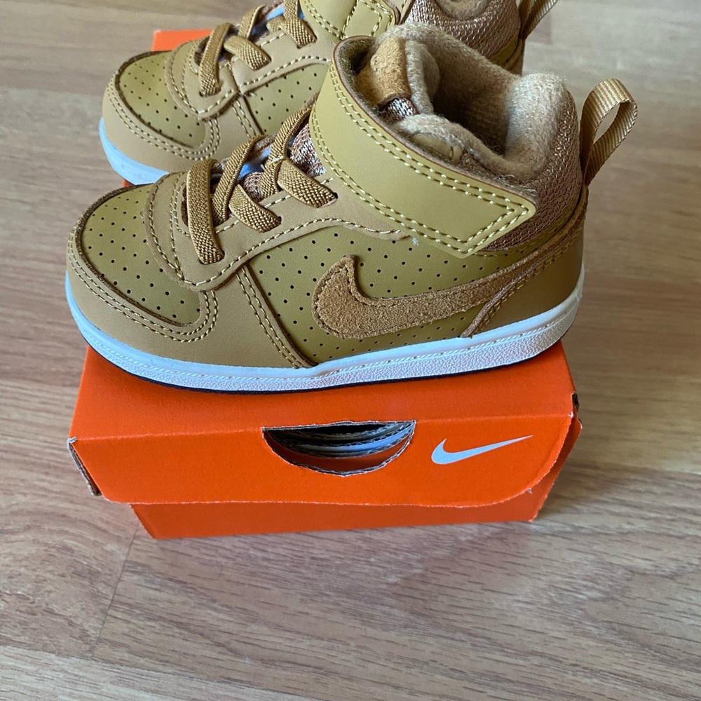 Nike Kids Brown High-Top Sneakers